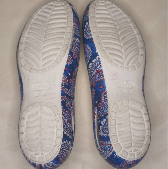 Crocs X Vera Bradley Kadee Paisley Slip On Coastal Marine Blue Ballet Flats 10 - Picture 3 of 7